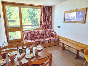 TV - Breathtaking view of Mont-Blanc, calm assured (Bourg-Saint-Maurice)