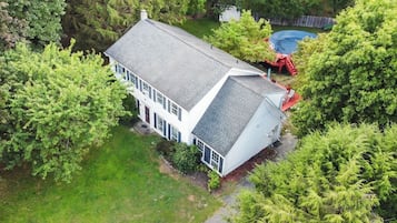 House (4 Bedrooms) | Depan hartanah