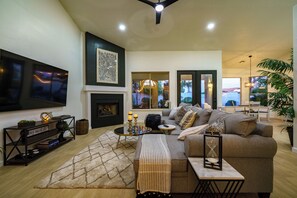 TV connectée, cheminée