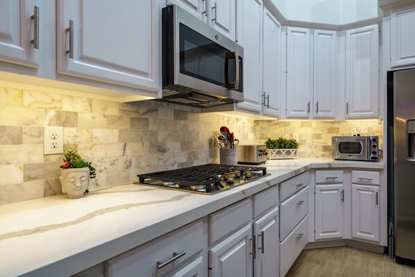 Microwave, oven, stovetop, dishwasher