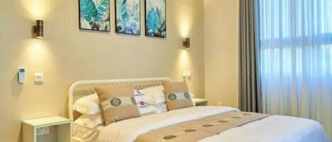 2 bedrooms, internet, bed sheets