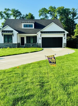 Exterior - NEW LISTING! A brand new luxury home -- just 3 minutes from Notre Dame (Roseland)