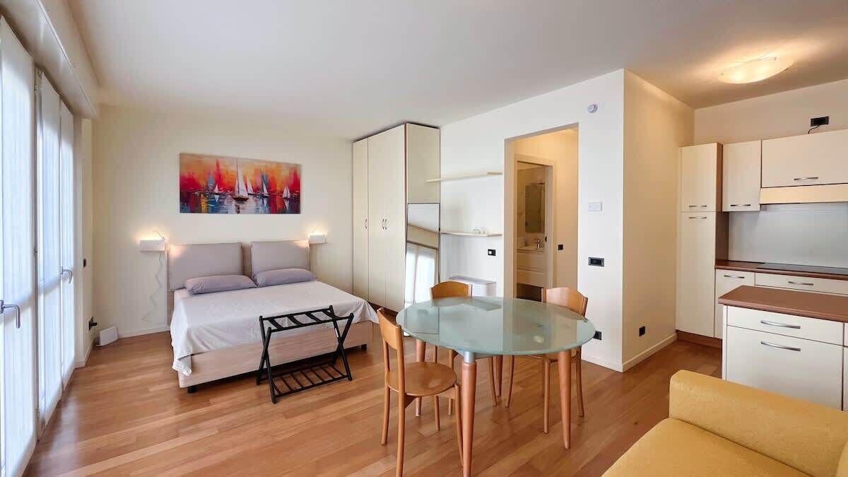 1 dormitorio, tabla de planchar con plancha, wifi gratis y ropa de cama