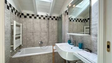 Dusche, Haartrockner