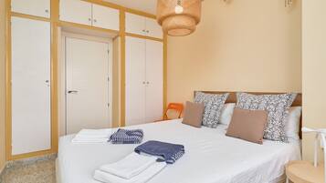 2 chambres, fer et planche Ă repasser, Wi-Fi, draps fournis