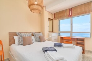 2 makuuhuonetta, silitysrauta/-lauta, Wi-Fi, vuodevaatteet