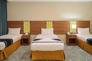 Phòng 3 Deluxe | Bộ đồ giường kháng dị ứng, minibar, bàn