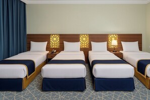 防过敏的被褥、迷你吧、办公桌、笔记本电脑工作区