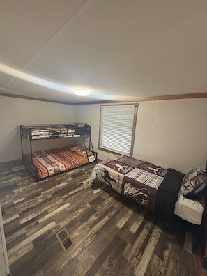 3 bedrooms, Internet, bed sheets