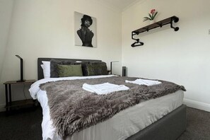 1 bedroom, iron/ironing board, WiFi, bed sheets