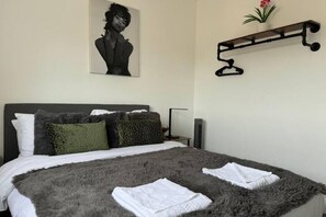1 bedroom, iron/ironing board, WiFi, bed sheets