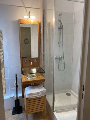 Hair dryer, towels, toilet paper