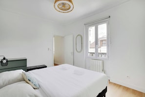 Appartement | 1 slaapkamer, een laptopwerkplek, een strijkplank/strijkijzer