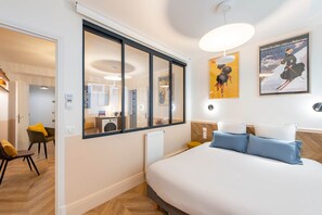 3 bedrooms, iron/ironing board, travel crib, free WiFi