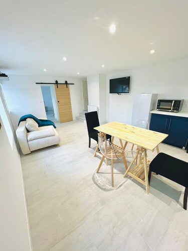 ✨ Maison rénovée au calme – sur les hauteurs de Civaux ✨