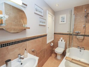 ฝักบัว, ไดร์เป่าผม