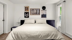 4 Schlafzimmer, Schreibtisch, Bügeleisen/Bügelbrett, kostenloses WLAN