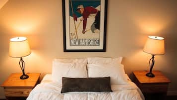 Condo 3 Bedrooms (Building A) | Laptop workspace, iron/ironing board, WiFi (free)