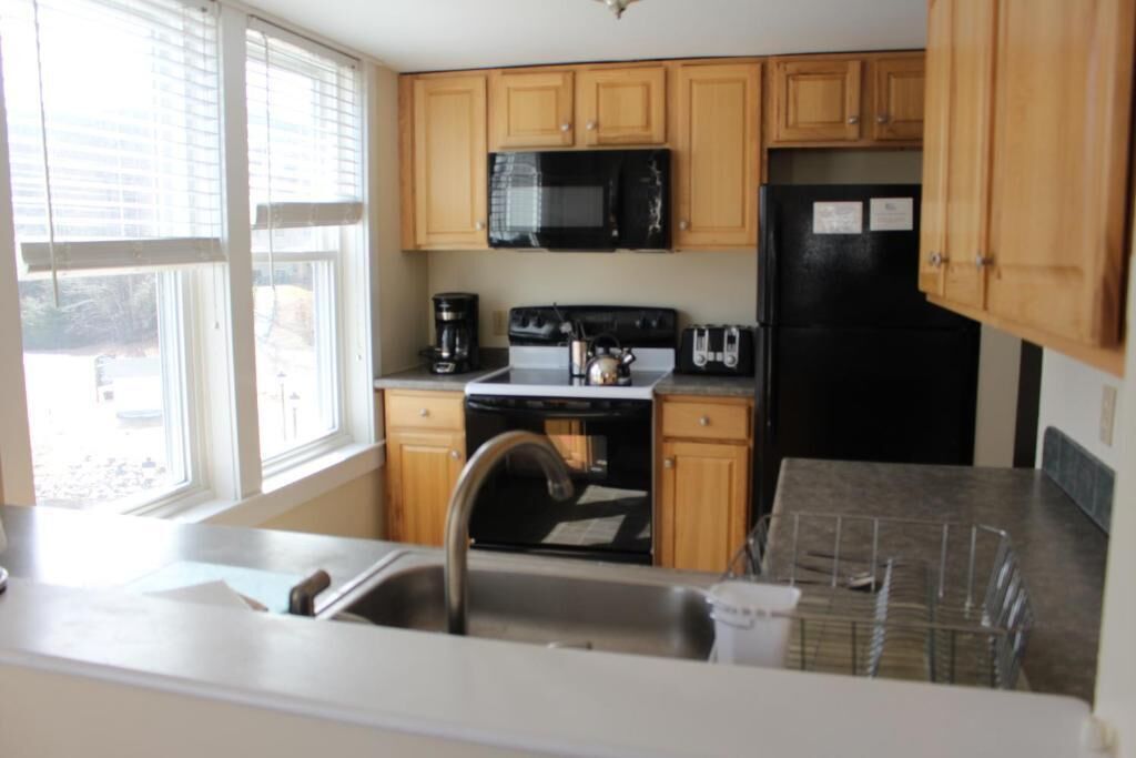 Condo 3 Bedrooms (Building B) | Private kitchen | Full-size fridge, microwave, oven, stovetop