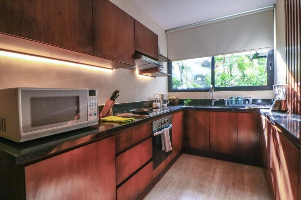 Apartamento, 2 quartos, varanda, vista para o pátio | Cozinha privada | Torradeira