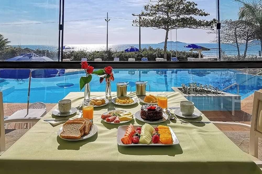 Ingleses Praia Hotel