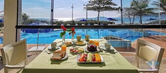 Ingleses Praia Hotel