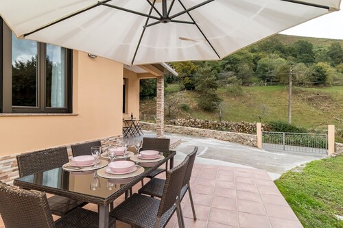 House with Garden in the Mountains of the Pasiego Valleys
