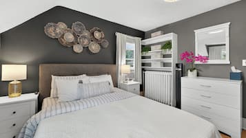 1 slaapkamer, een strijkplank/strijkijzer, wifi, beddengoed