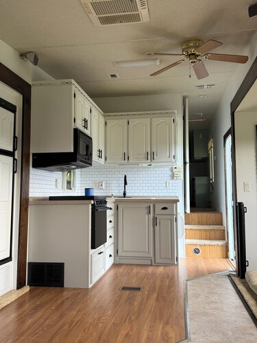 The Pasture Perch: Renovated Camper, Mountain Views & Grazing Animals