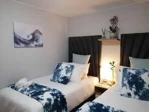 2 bedrooms, iron/ironing board, travel crib, free WiFi - Cozy 2-bedroom apartment in enjoyable Mbombela with AC (Mbombela)