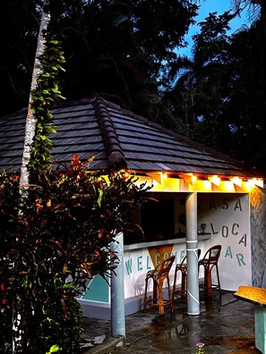 Bar (on property) - CasaLoca Cabarete Studio Apartment (Cabarete)