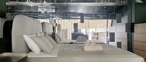 Studio Deluxe | Fer et planche Ă repasser, accĂšs au Wi-Fi (inclus)