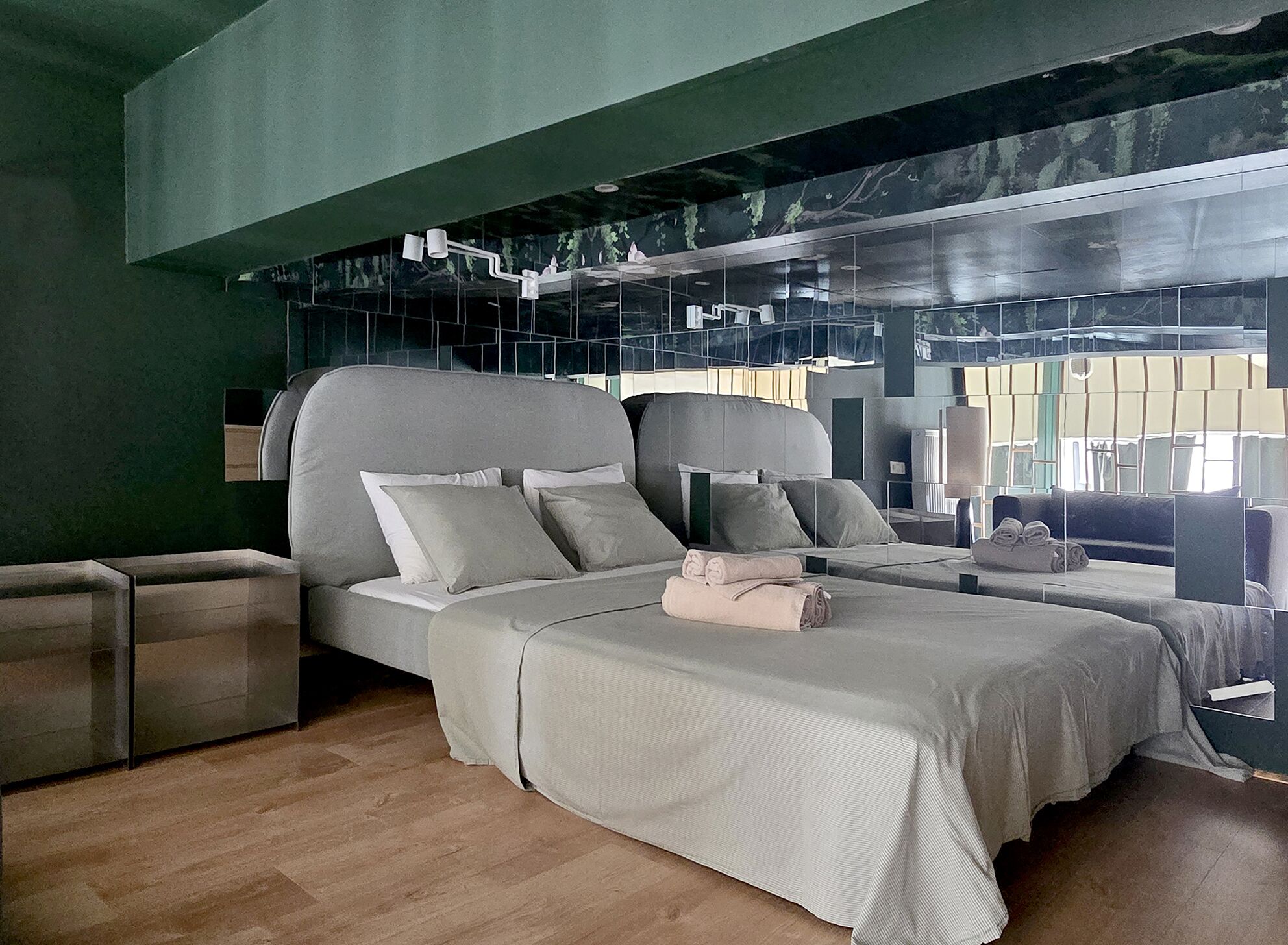 Deluxe Studio | Iron/ironing board, free WiFi