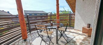 Welcome to the SoonWald Loft – your sunlit home away from home!