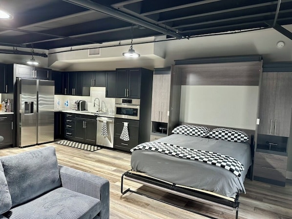 1 chambre, fer et planche à repasser, Wi-Fi gratuit, draps fournis