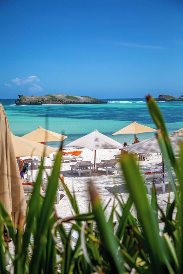 Sun loungers, beach towels