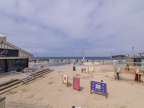 Una playa cerca