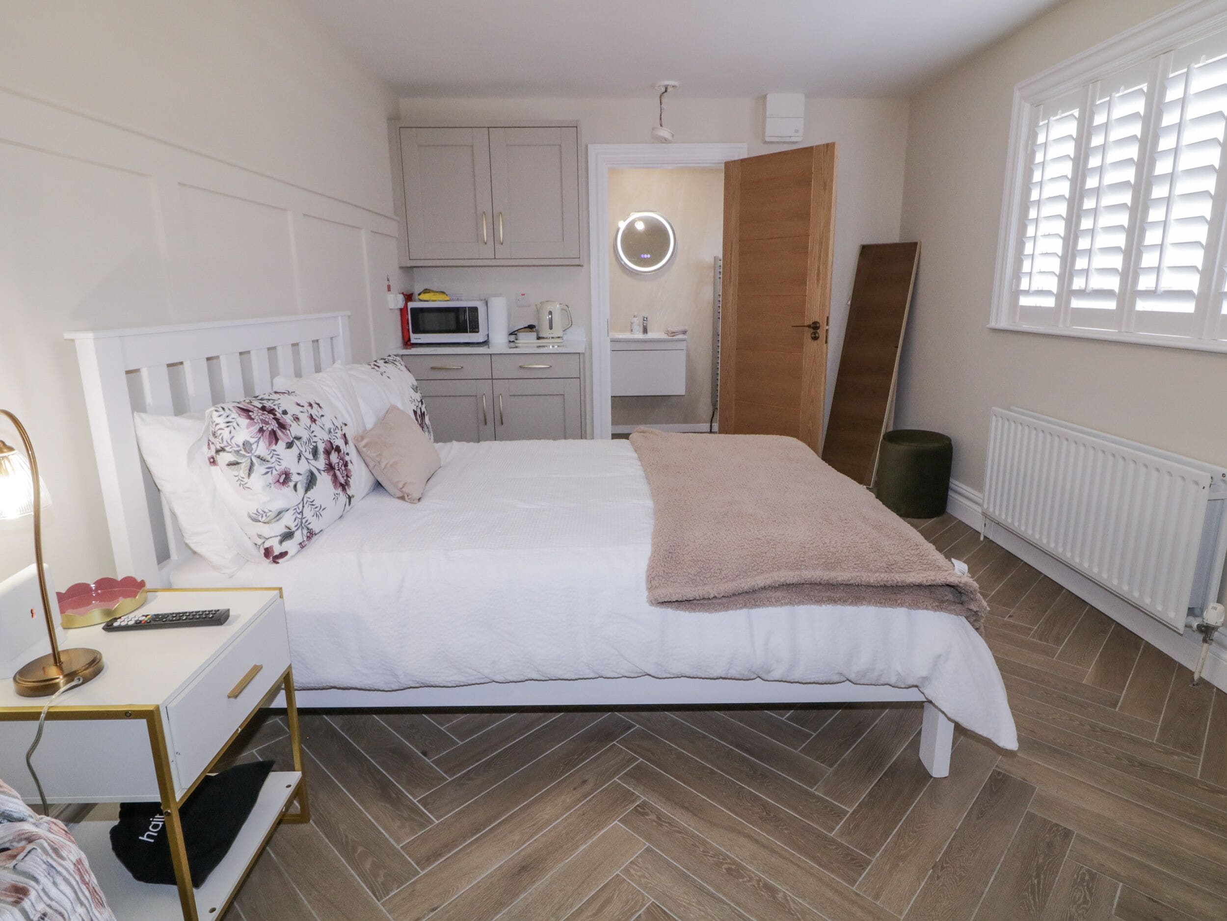 1 bedroom, individually decorated, individually furnished, free WiFi