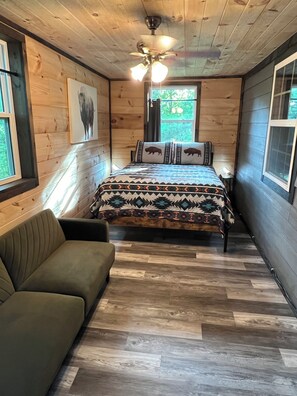 2 bedrooms, WiFi, bed sheets - Secluded Cabin near Buffalo National River in St Joe-Gilbert area (Saint Joe)