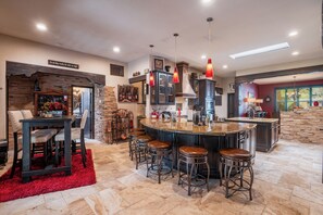 Dining - New Property! Mediterranean Charm with Southwestern Soul - Pet friendly! (Albuquerque)