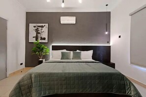 Deluxe Apartment, Balcony, City View