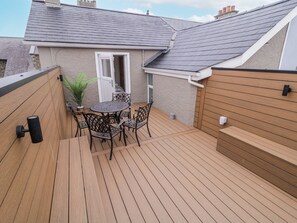 Outdoor dining - 41 Church View (Portstewart)