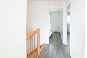 3 bedrooms, iron/ironing board, free WiFi