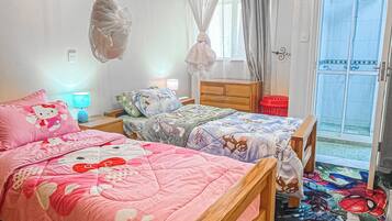 5 habitaciones, tabla de planchar con plancha, wifi y ropa de cama