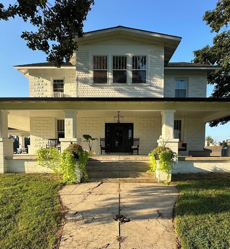 Charming Farmhouse, Peaceful and Private