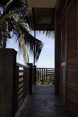 Honeymoon Room, Sea View | In-room safe, desk, free WiFi