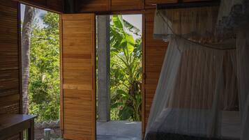 Comfort Triple Room, Balcony, Garden View | In-room safe, desk, free WiFi