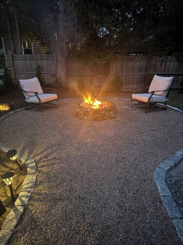 Stylish Modern Stay Steps from the Ocean