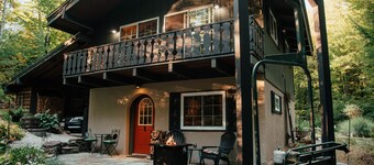 Timberhaus - Private 2br Chalet - Charming • Clean • Comfortable