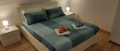 1 bedroom, iron/ironing board, internet, bed sheets